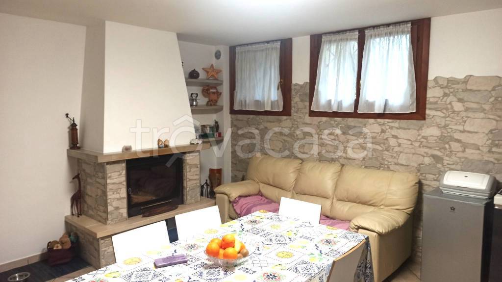 appartamento in vendita a Prato in zona Vergaio