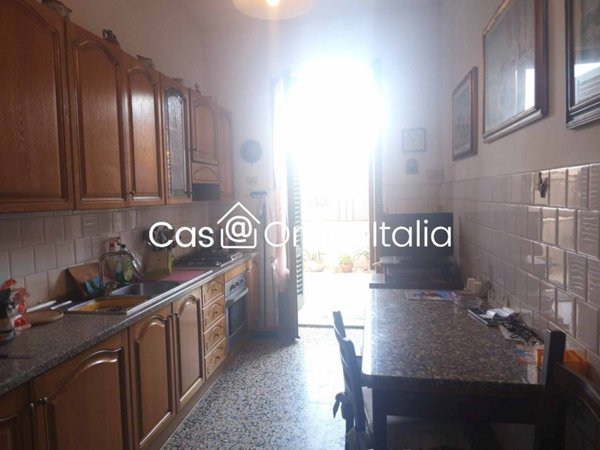 appartamento in vendita a Prato in zona Grignano