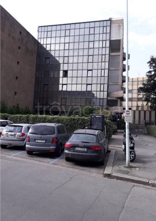 appartamento in vendita a Prato in zona Santa Gonda