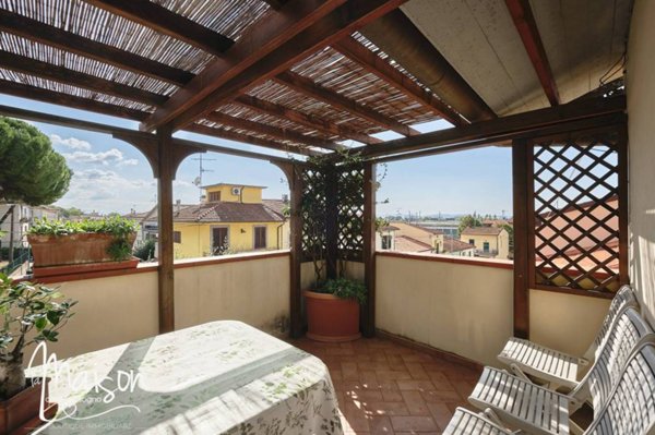 appartamento in vendita a Prato in zona La Macine