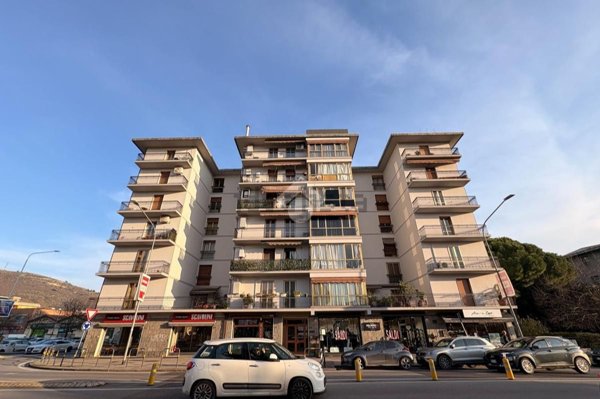 appartamento in vendita a Prato in zona Ponzano