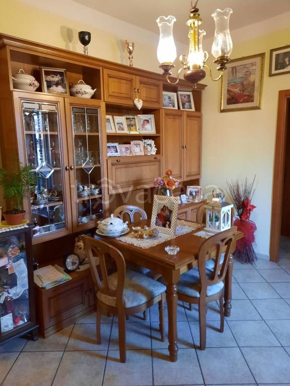 appartamento in vendita a Prato in zona Viaccia