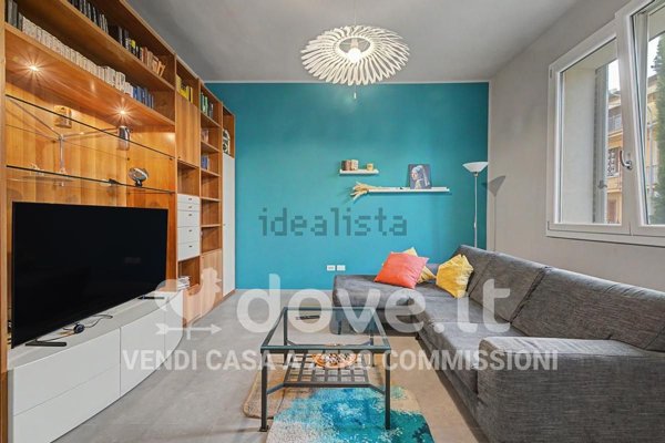 casa indipendente in vendita a Prato