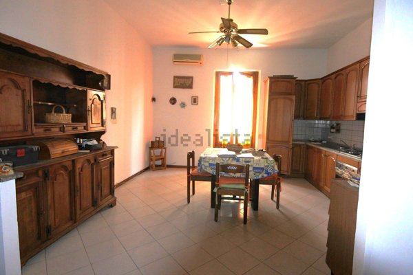 casa indipendente in vendita a Prato in zona Santa Gonda
