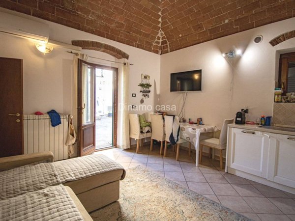appartamento in vendita a Prato in zona Santa Gonda