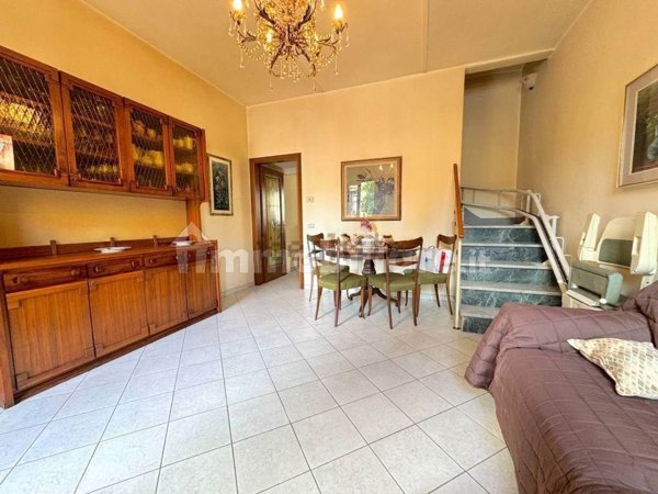 appartamento in vendita a Prato in zona Sacca