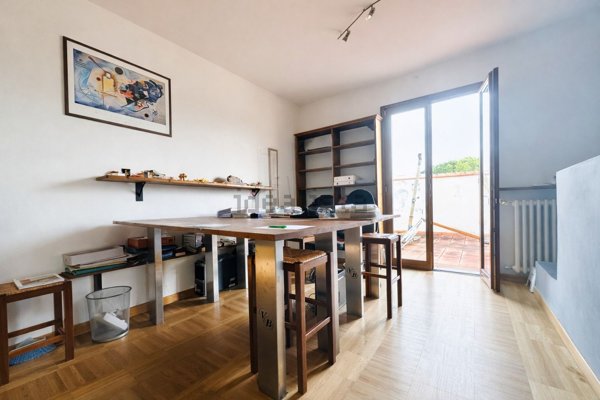 casa indipendente in vendita a Prato in zona Sant'Ippolito