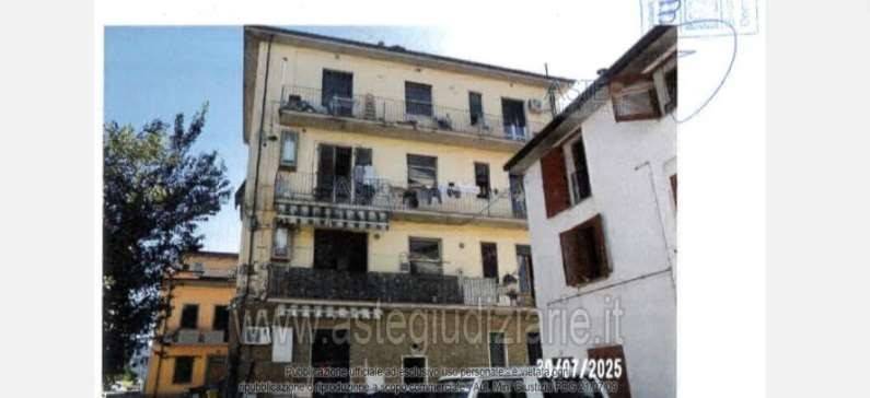 appartamento in vendita a Prato in zona Galciana