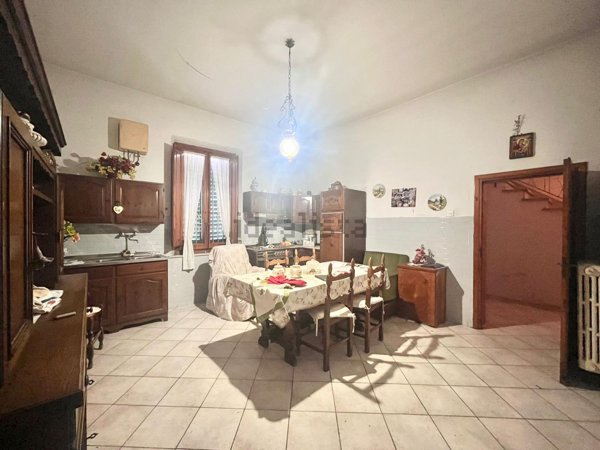 casa indipendente in vendita a Prato