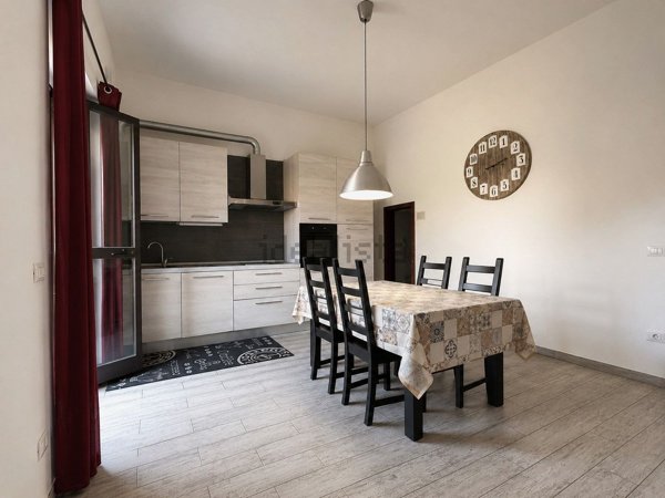 casa indipendente in vendita a Prato in zona Santa Lucia