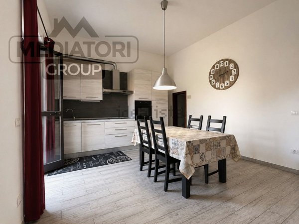 casa indipendente in vendita a Prato in zona Santa Lucia