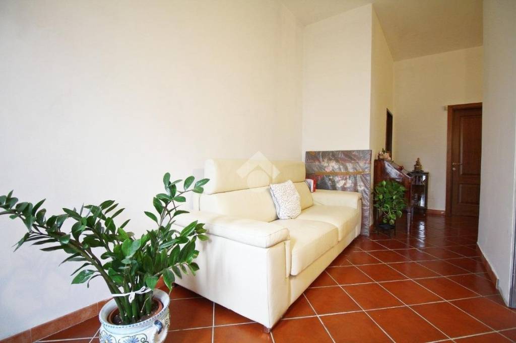 appartamento in vendita a Prato in zona Grignano
