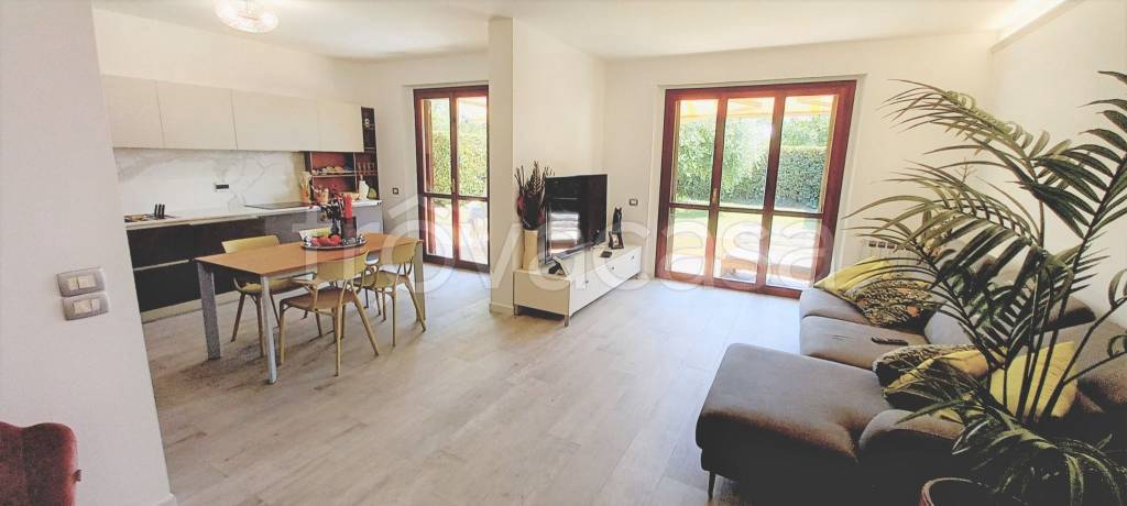 casa indipendente in vendita a Prato in zona Tobbiana