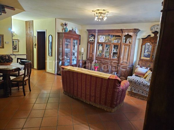 casa indipendente in vendita a Prato in zona Fontanelle