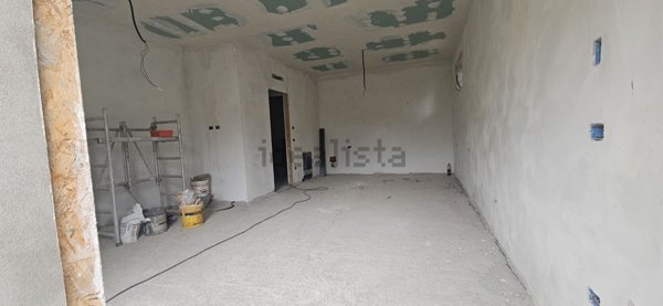 casa indipendente in vendita a Prato