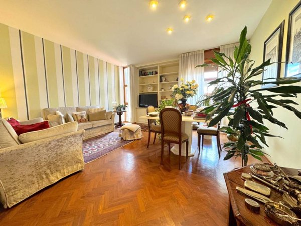 appartamento in vendita a Prato