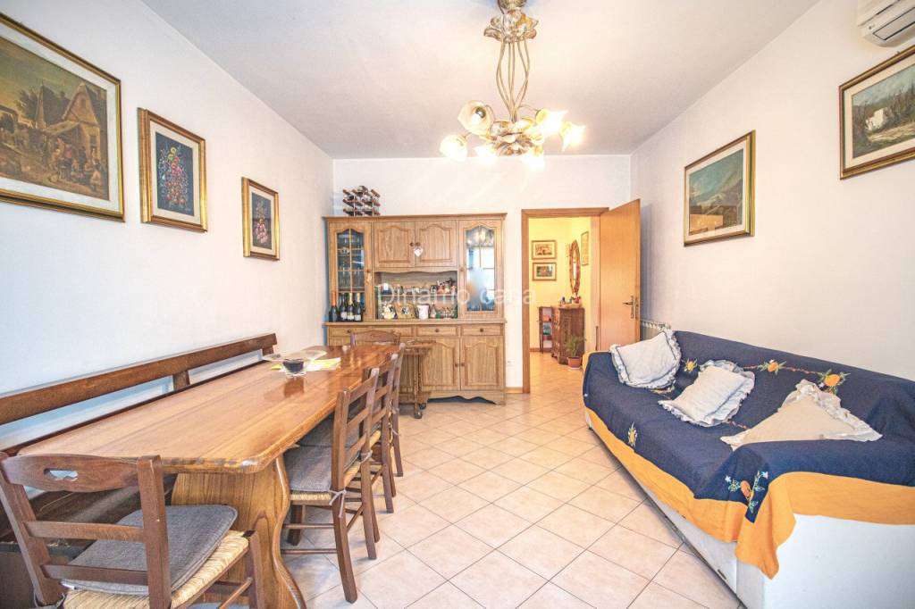 appartamento in vendita a Prato in zona Maliseti