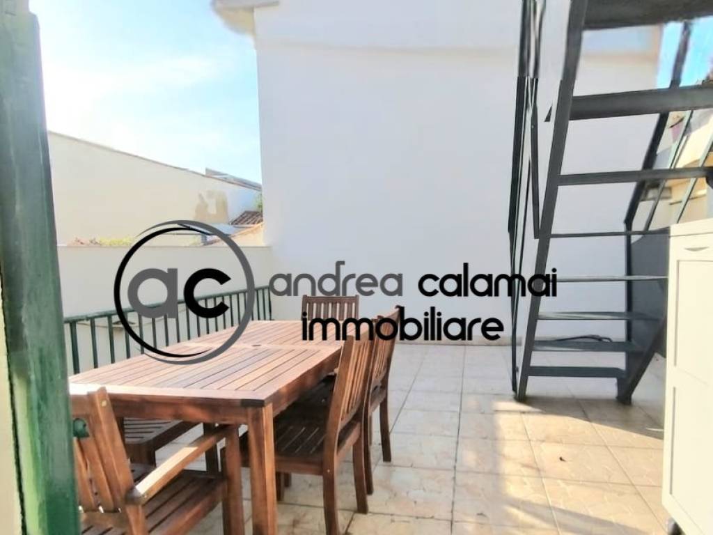 casa indipendente in vendita a Prato