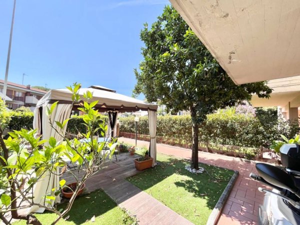 casa indipendente in vendita a Prato in zona Galceti