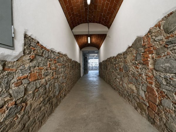 negozio in vendita a Prato