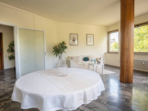 appartamento in vendita a Prato in zona Santa Gonda