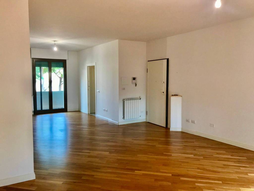 appartamento in vendita a Prato in zona Casale