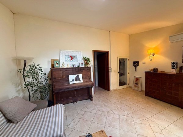 appartamento in vendita a Prato in zona Coiano