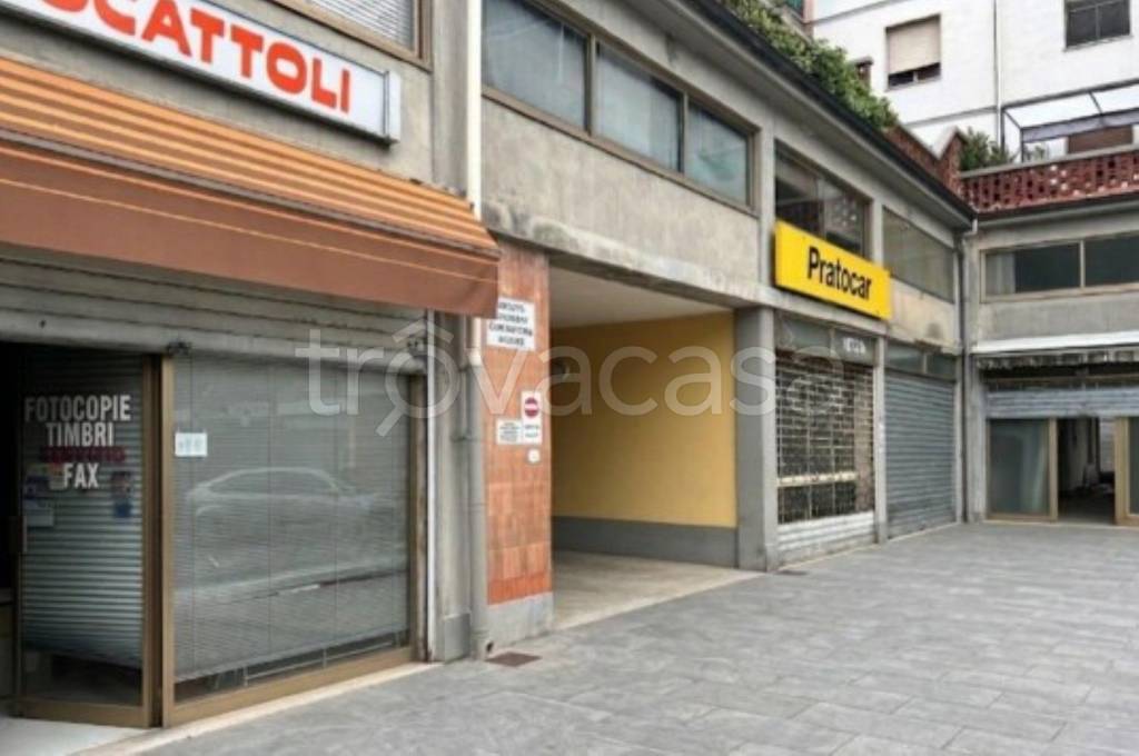 negozio in vendita a Prato