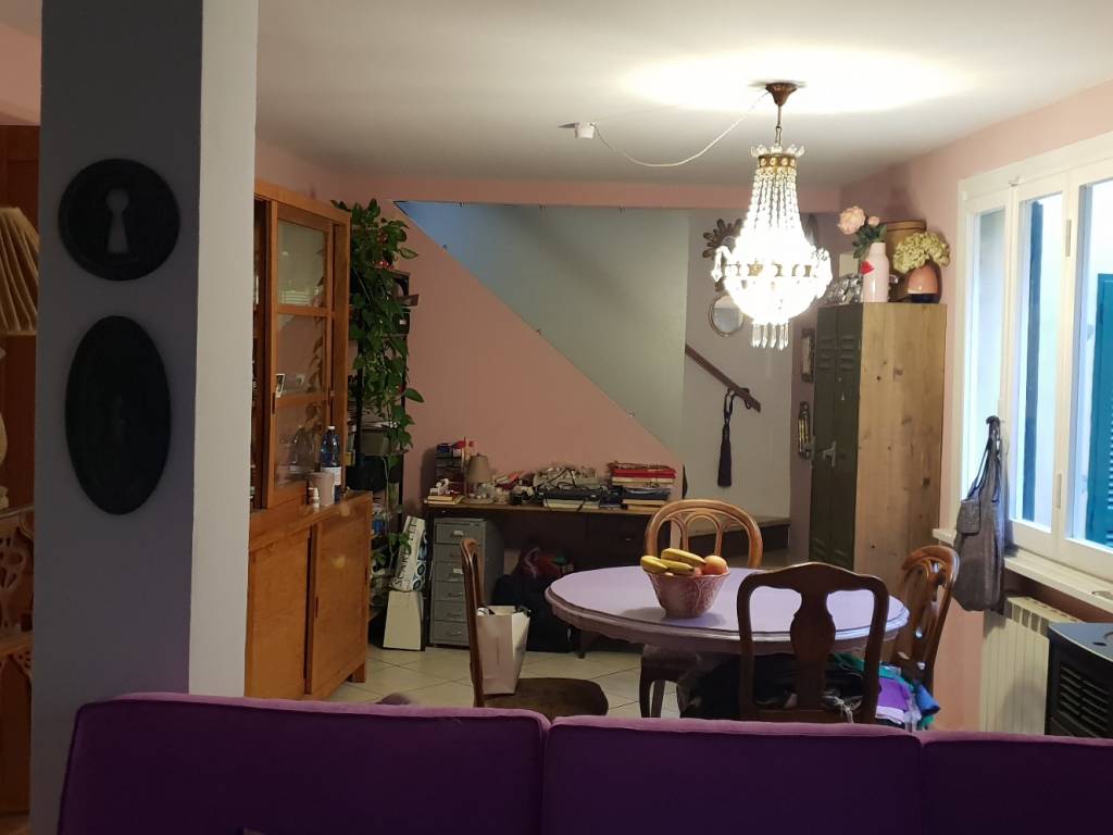 casa indipendente in vendita a Prato