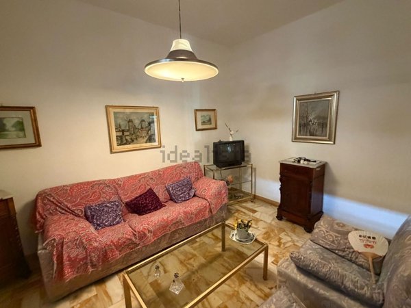 appartamento in vendita a Prato in zona Grignano