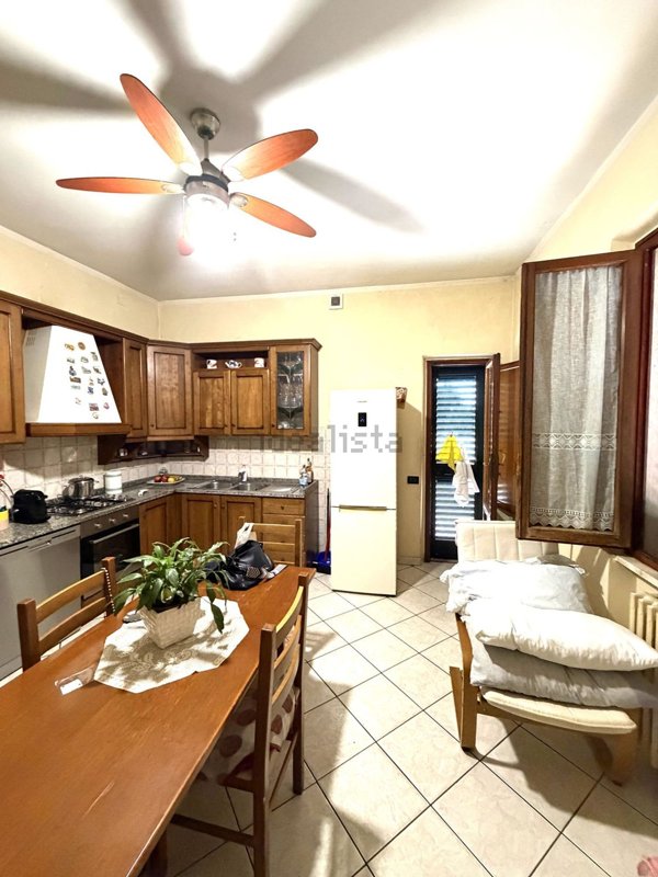 casa indipendente in vendita a Prato in zona Iolo