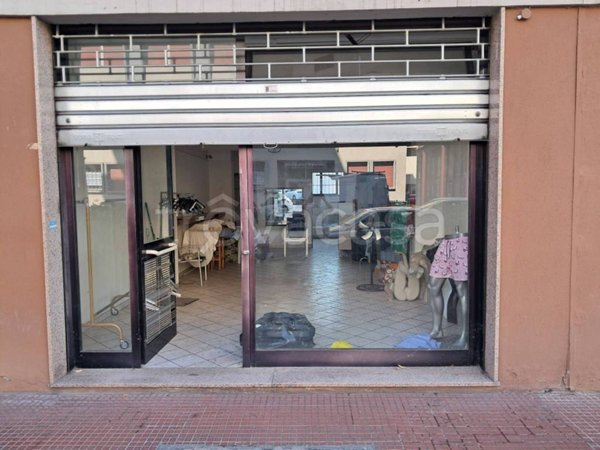 negozio in vendita a Prato