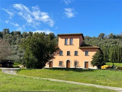 casa indipendente in vendita a Prato in zona Casale