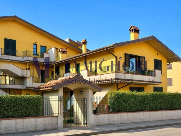 appartamento in vendita a Prato in zona Maliseti