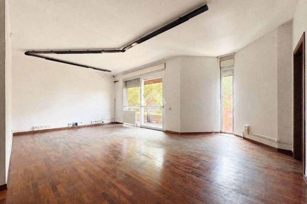 appartamento in vendita a Prato in zona Ponzano