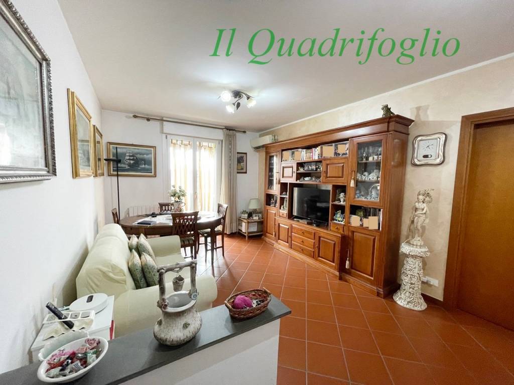 appartamento in vendita a Prato in zona Fontanelle