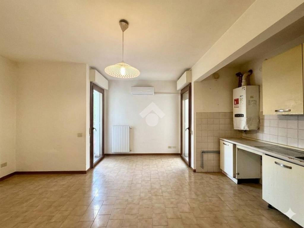 appartamento in vendita a Prato in zona Galciana