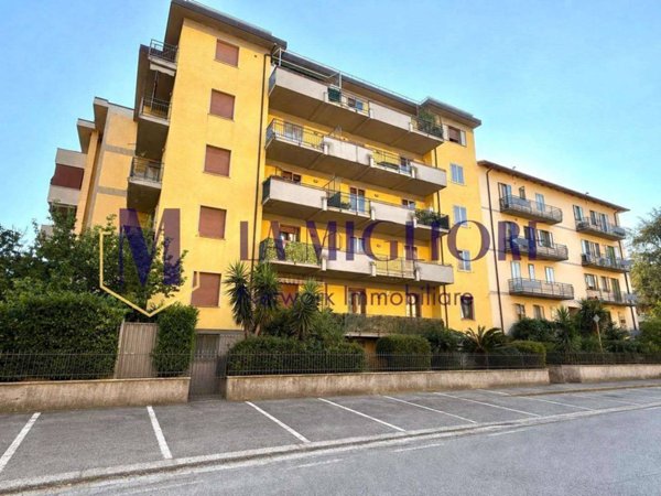 appartamento in vendita a Prato in zona Maliseti