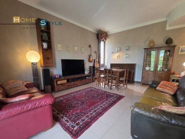 appartamento in vendita a Prato in zona Maliseti