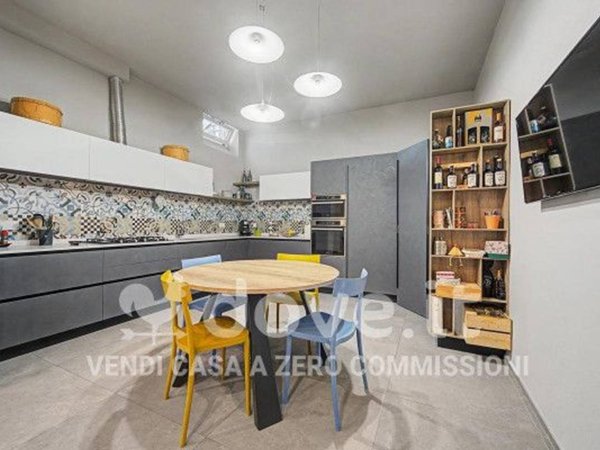 casa indipendente in vendita a Prato in zona Narnali