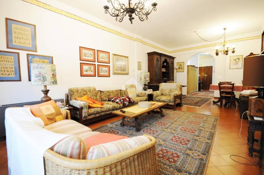 appartamento in vendita a Prato in zona Santa Gonda