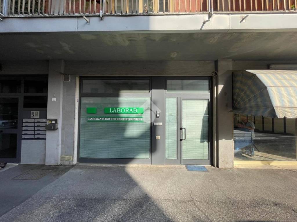 ufficio in vendita a Prato