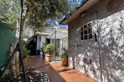 casa indipendente in vendita a Prato