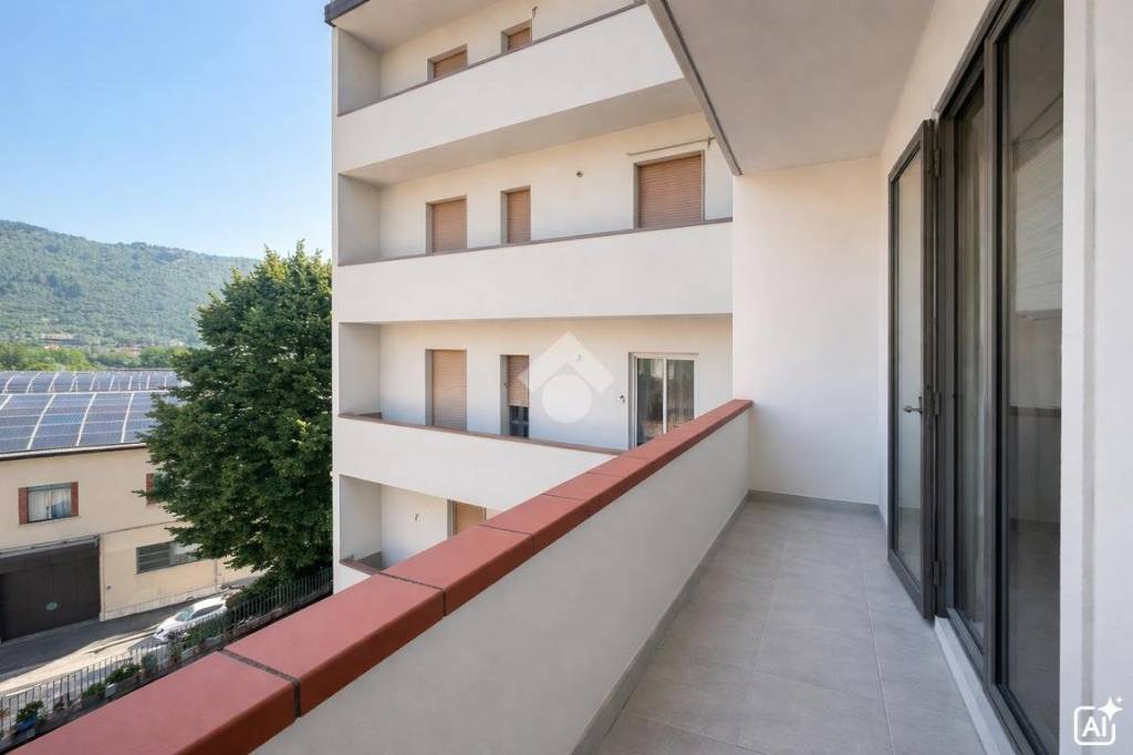 appartamento in vendita a Prato in zona Ponzano