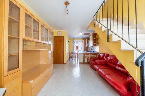 appartamento in vendita a Prato in zona Castelnuovo