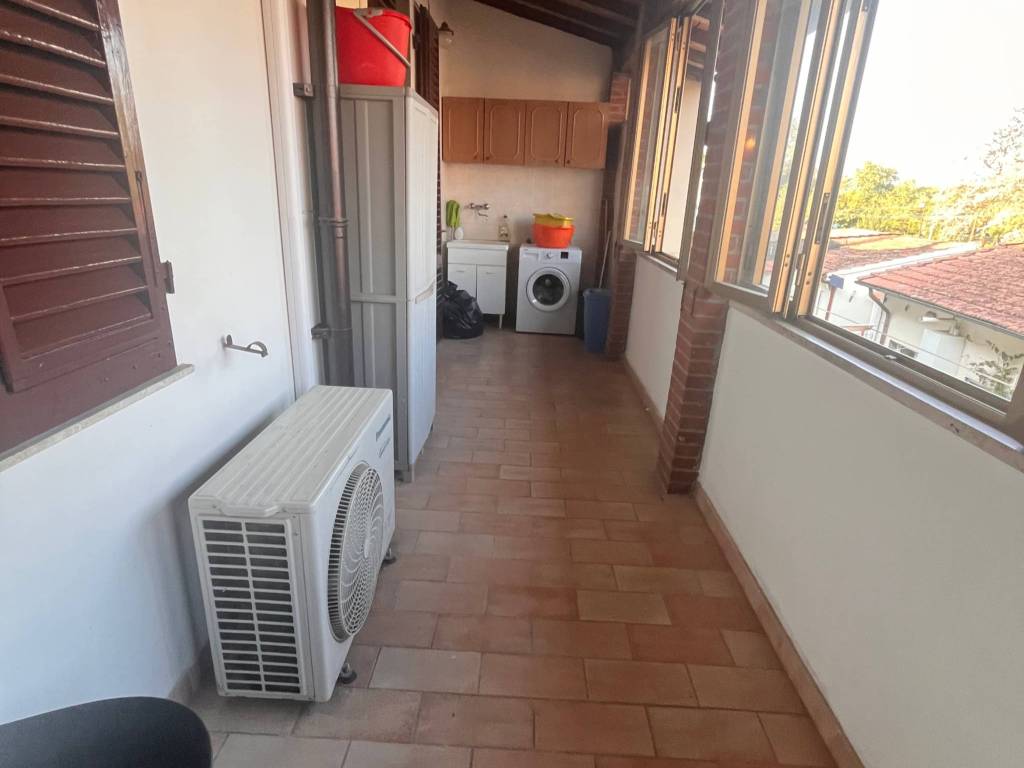 appartamento in vendita a Prato in zona Iolo
