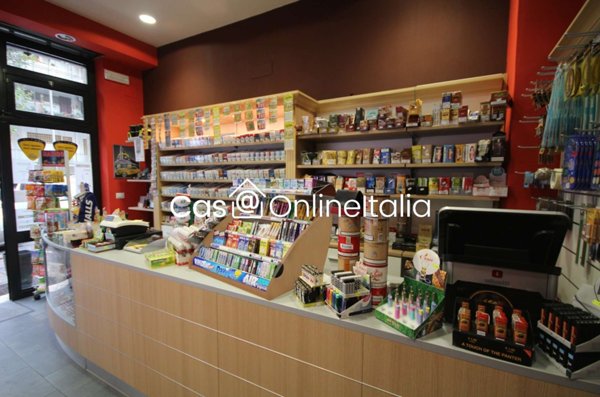 attivita commerciale in vendita a Prato