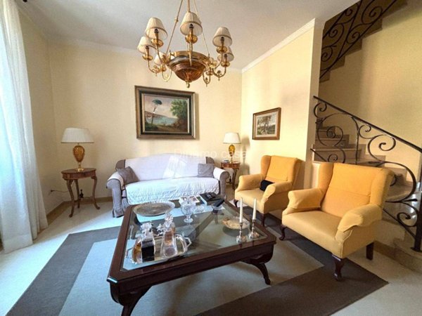 casa indipendente in vendita a Prato in zona Galceti