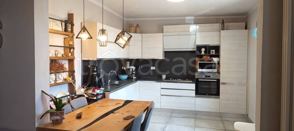 casa indipendente in vendita a Prato in zona Narnali