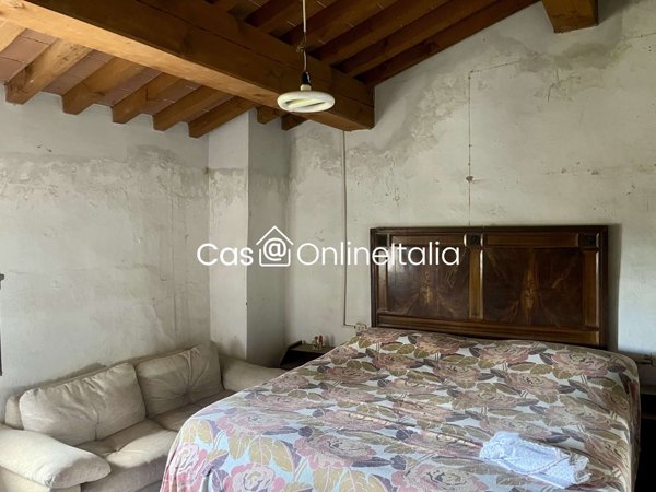 casa indipendente in vendita a Prato